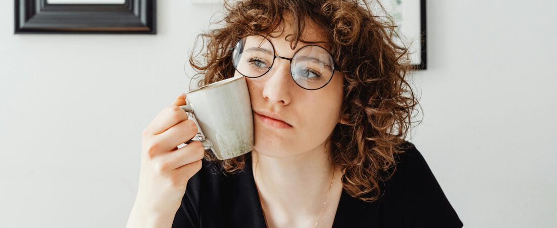 ADHD Symptoms in Adults: 8 Signs You Missed Growing Up